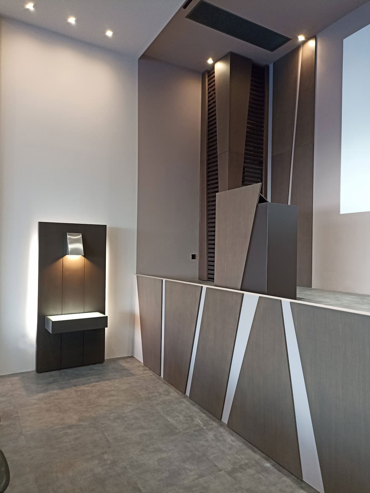 Seminar-Hall-8_DesignMania-1